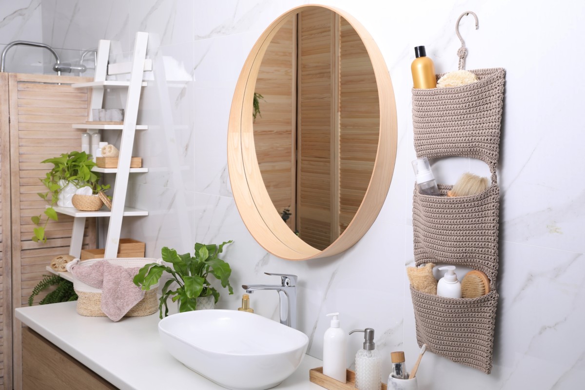 space saving bathroom storage ideas